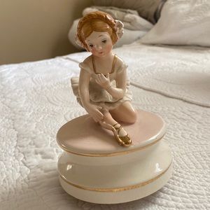Schmidt Music box